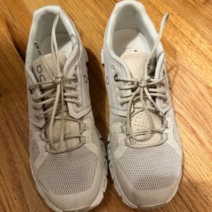 On Cloud 5 Women’s Sneakers